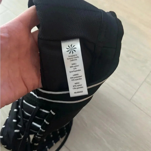 [Athleta] Transcendence Criss Cross Sports Bra - Picture 6 of 7